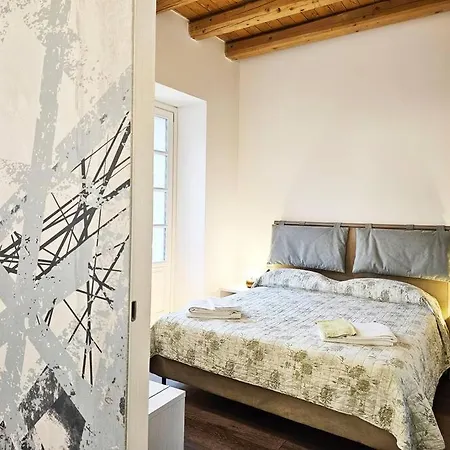 Apartman Plaza Deluxe Modern Center House - View - Privacy