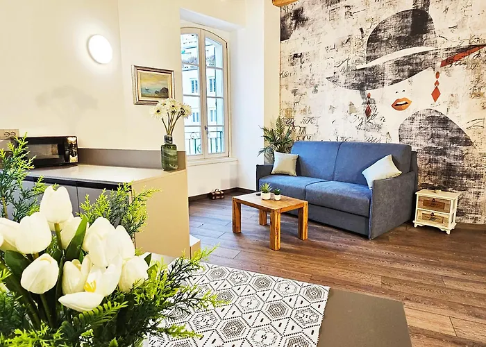 Apartment Plaza Deluxe Modern Center House - View - Privacy Como